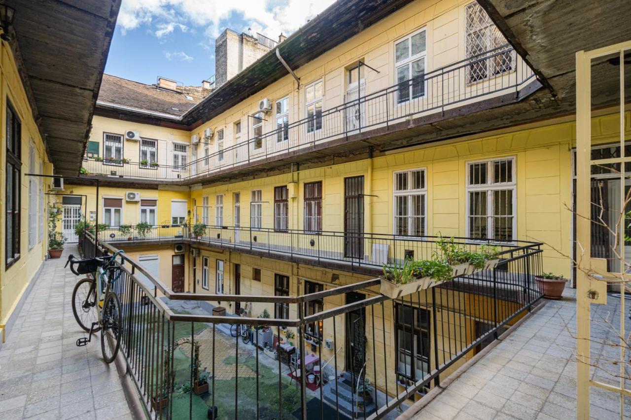 Stellar Dwell Apartment Budapest Exterior photo